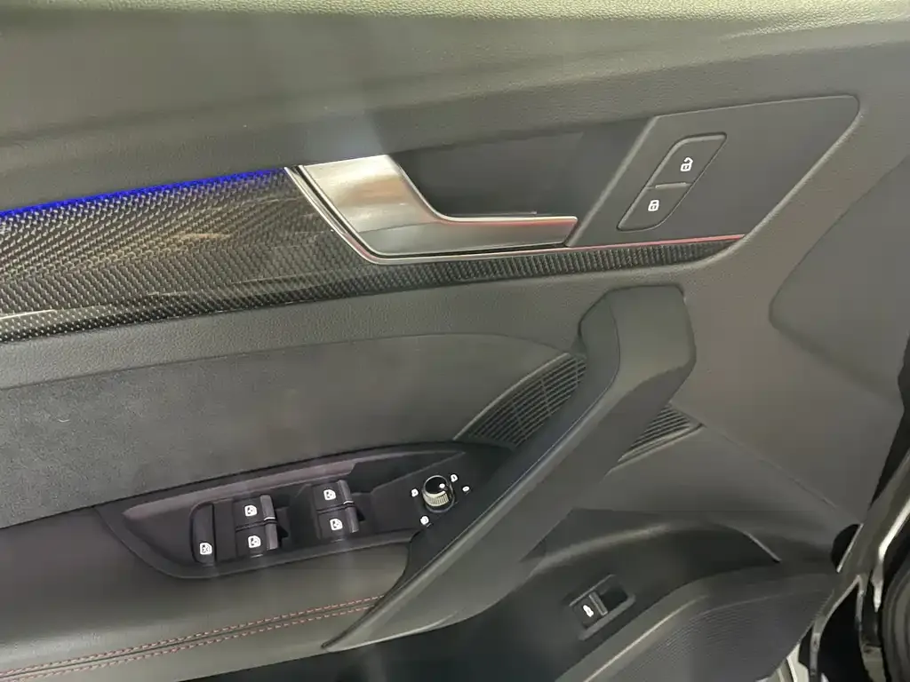 Audi SQ5 2022 из CN, фото 7