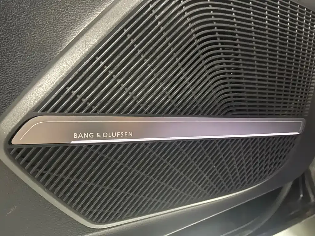 Audi SQ5 2022 из CN, фото 10