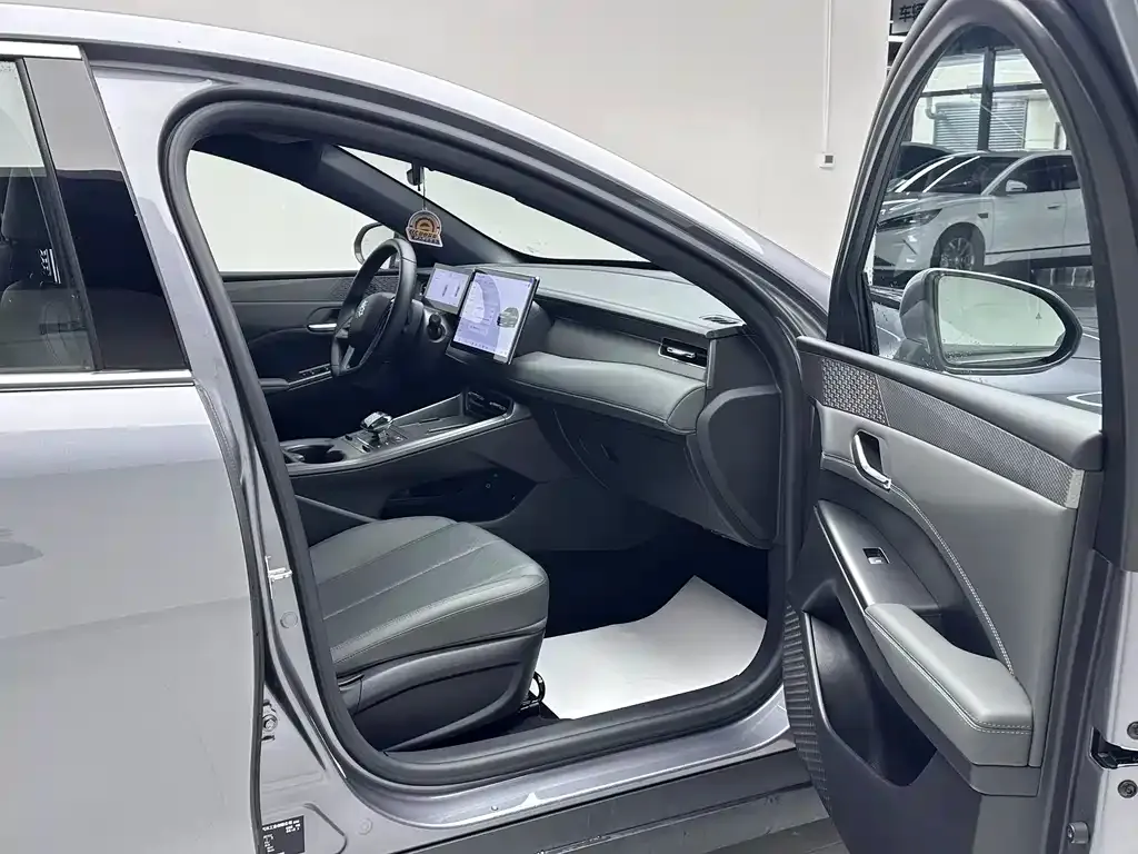 BYD Qin PLUS 2025 из CN, фото 10