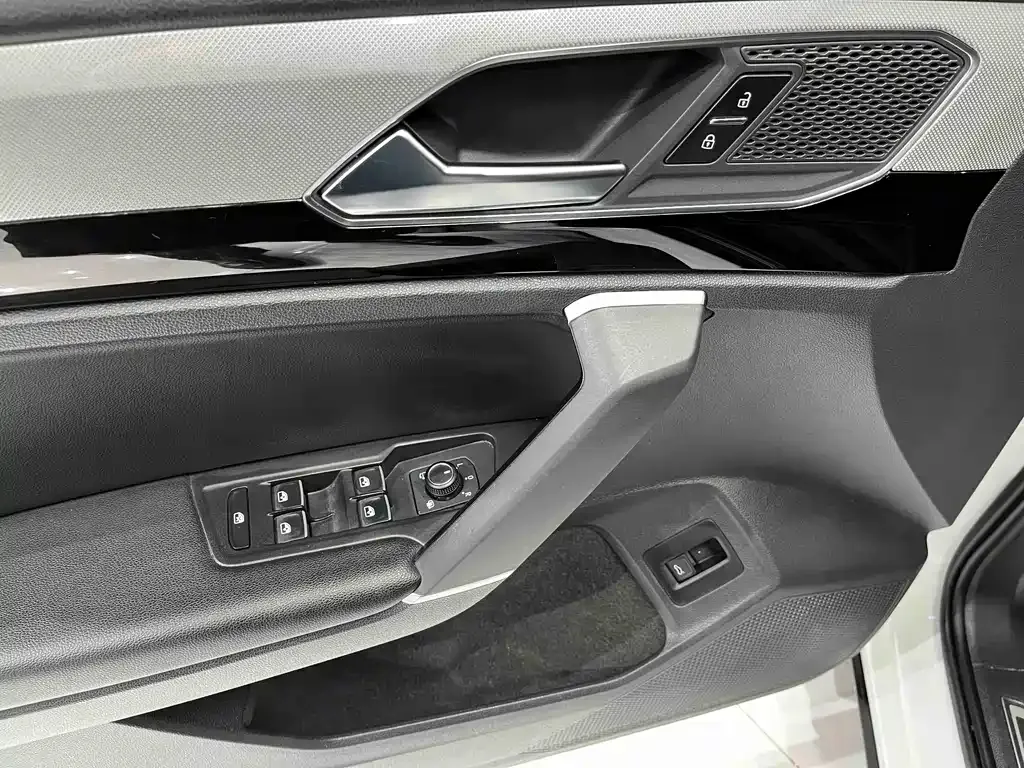 Volkswagen Tayron 2022 из CN, фото 8