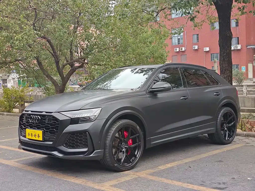 Audi RS Q8