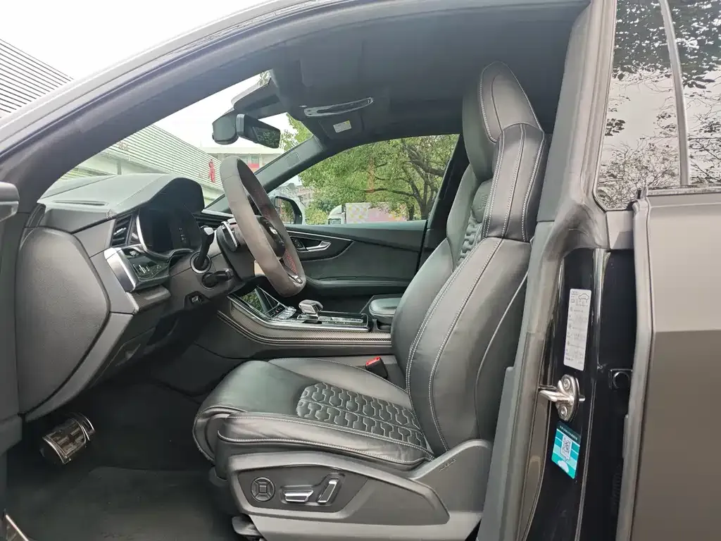 Audi RS Q8 2021 из CN, фото 3