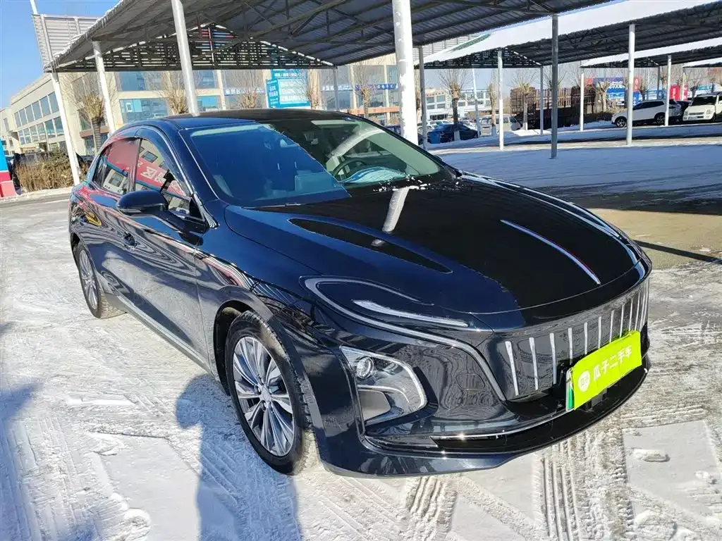 Hongqi E-QM5 2024 из CN, фото 6