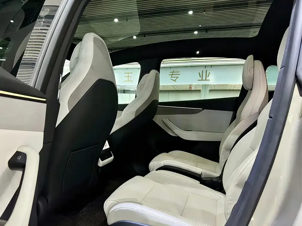 Tesla Model Y L 2026 из CN, фото 6