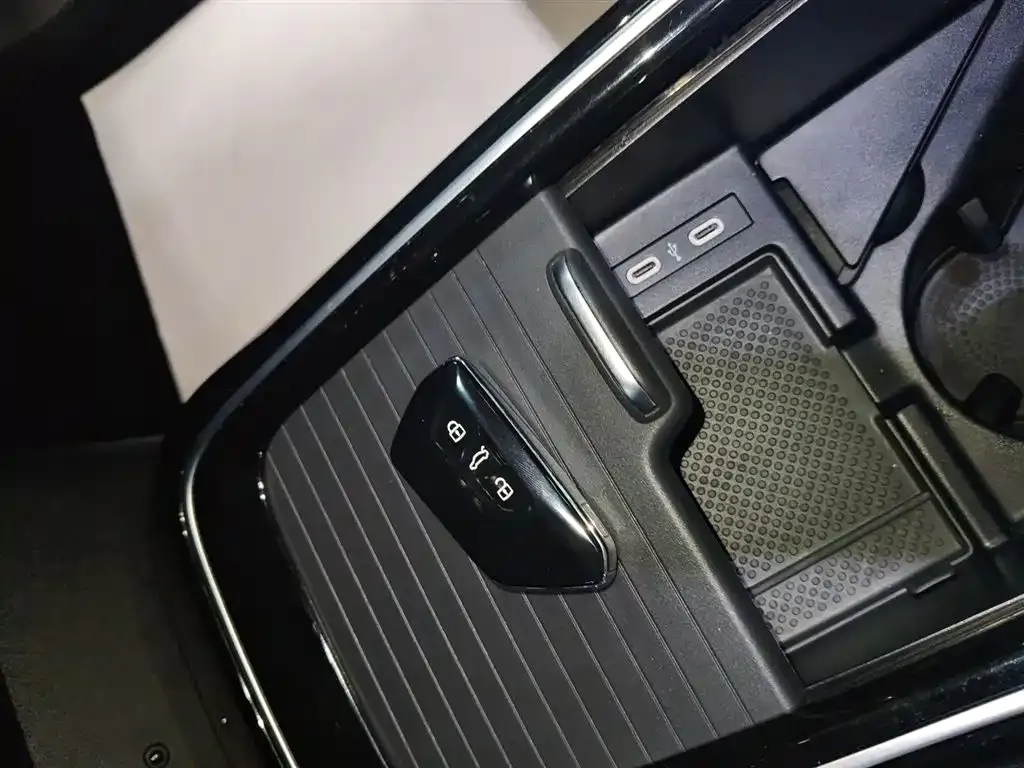 Volkswagen ID.4 X 2023 из CN, фото 5