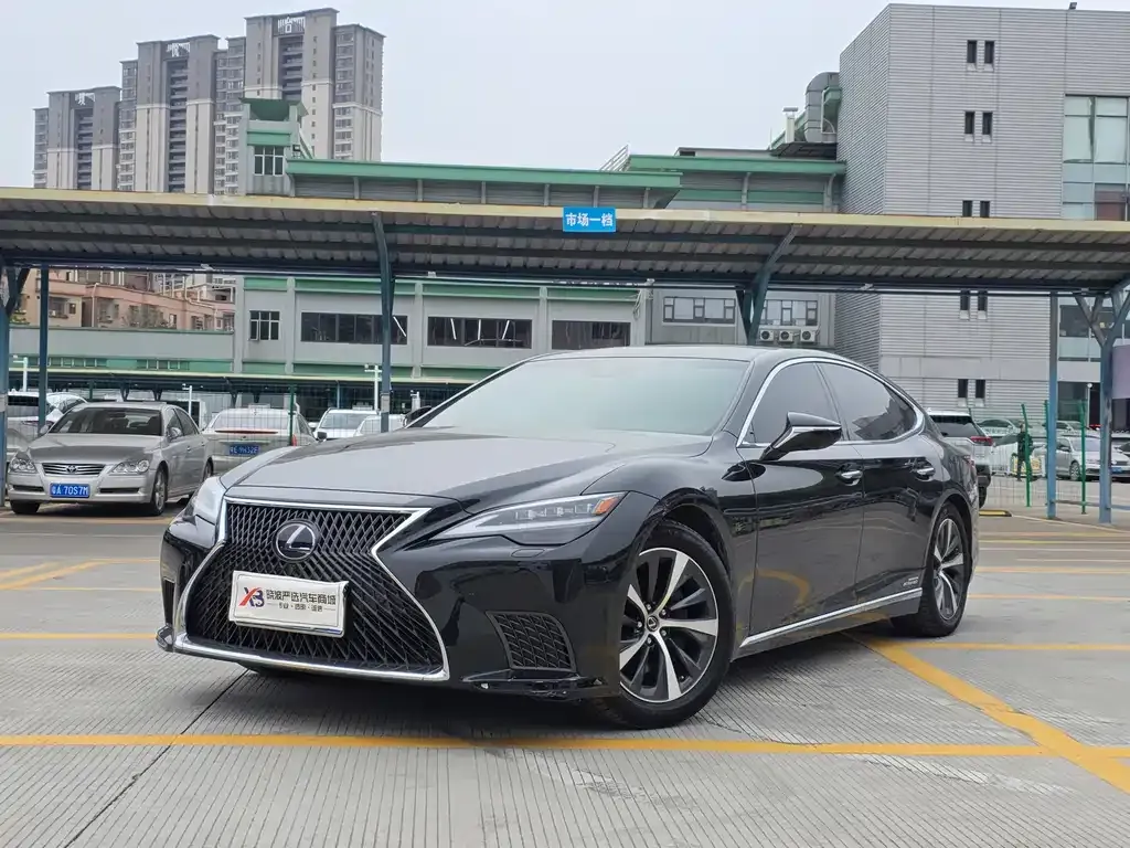 Lexus LS 2021 из CN, фото 1
