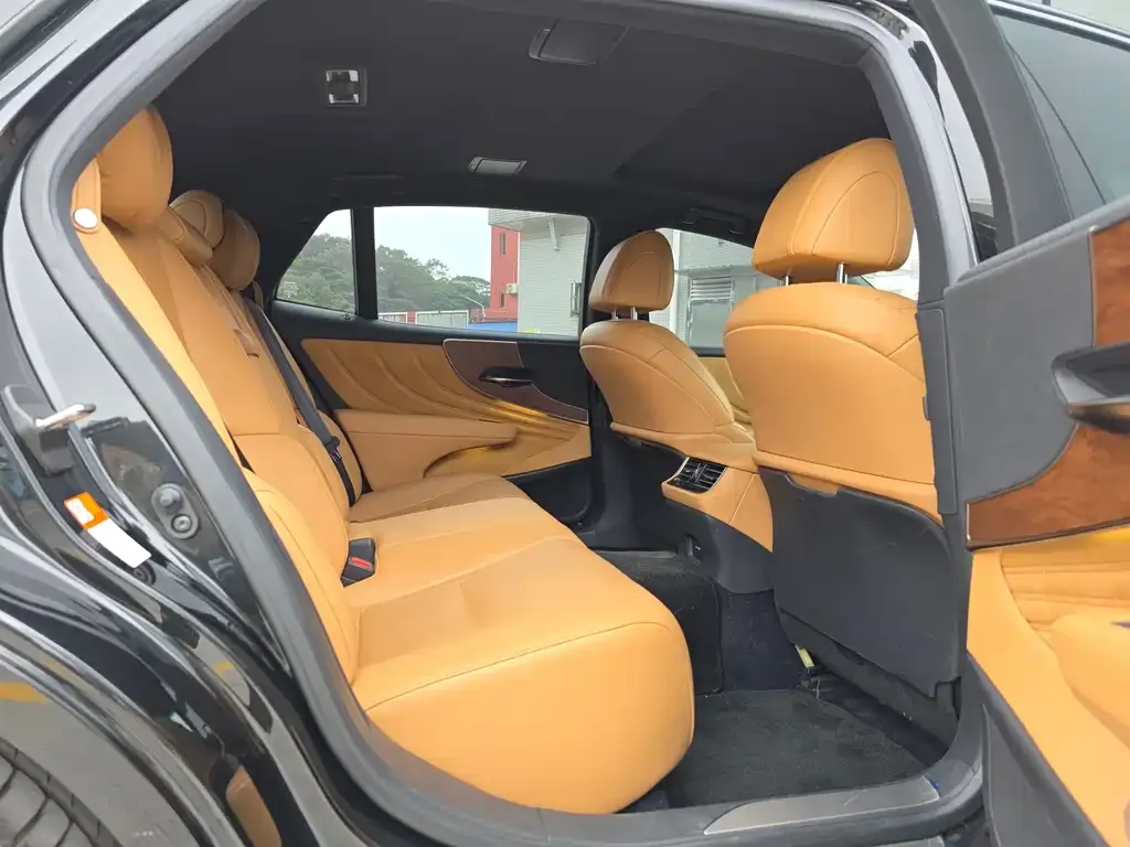Lexus LS 2021 из CN, фото 3
