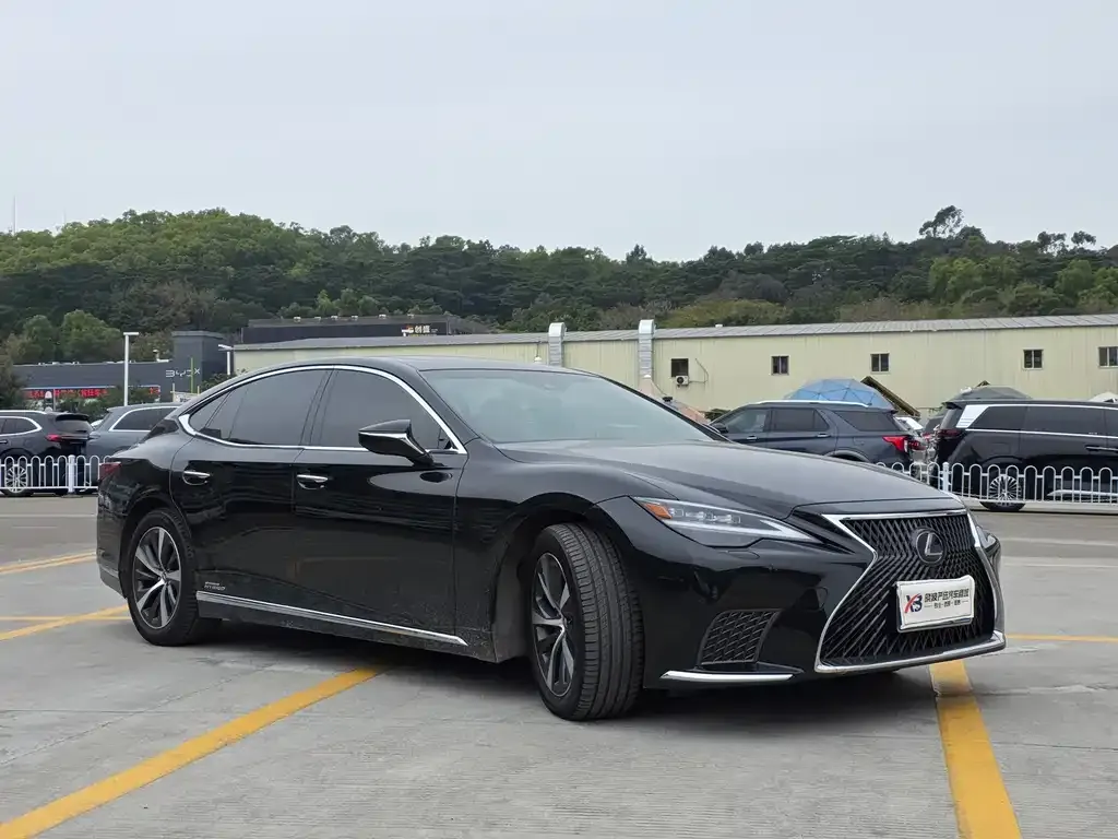 Lexus LS 2021 из CN, фото 9