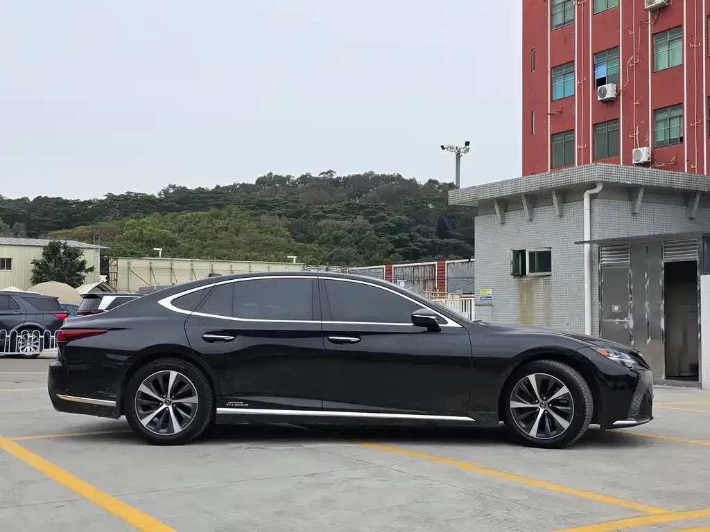 Lexus LS 2021 из CN, фото 6