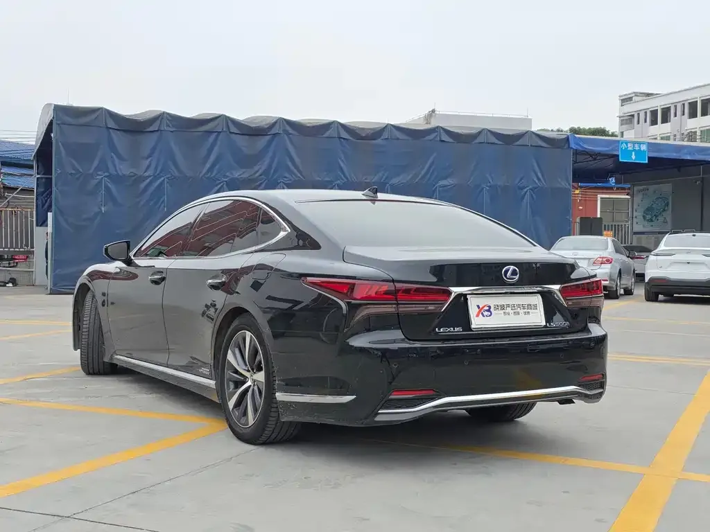 Lexus LS 2021 из CN, фото 2