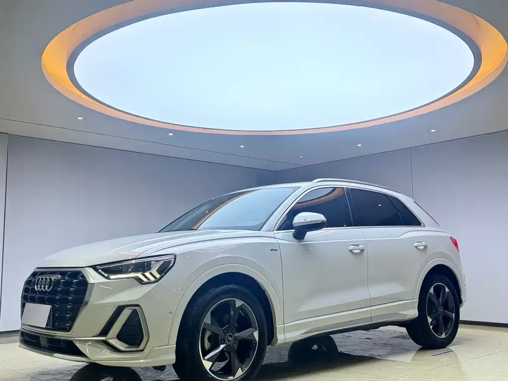 Audi Q3 2021 из CN, фото 1