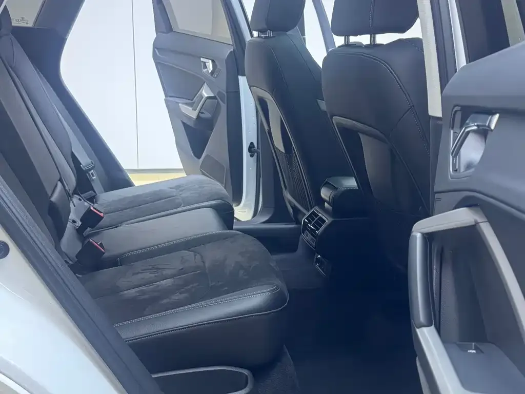 Audi Q3 2021 из CN, фото 2