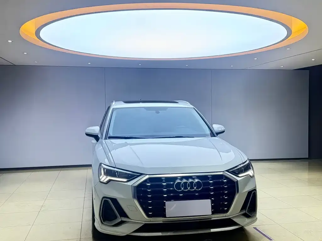 Audi Q3 2021 из CN, фото 5