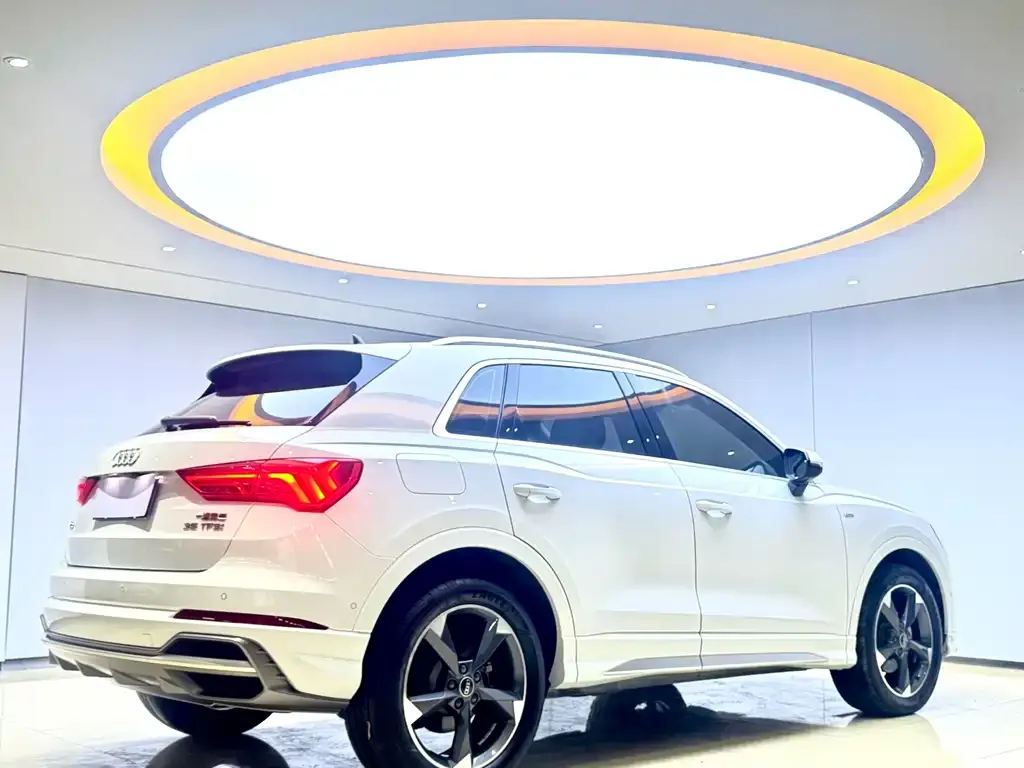 Audi Q3 2021 из CN, фото 7