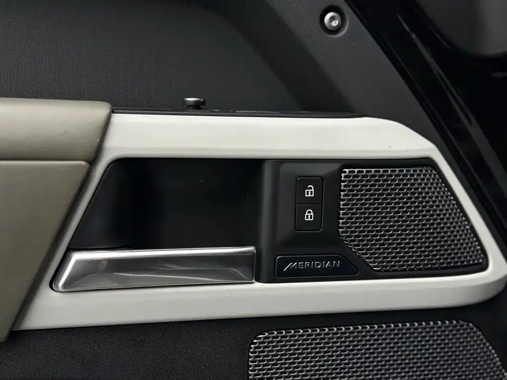 Land Rover Defender 2021 из CN, фото 10