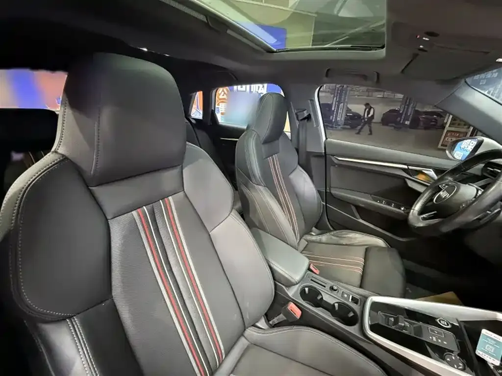 Audi A3 2021 из CN, фото 2