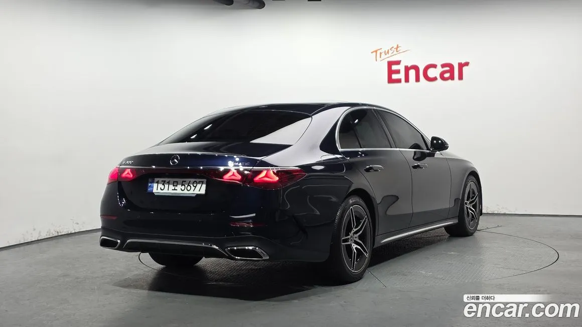 Mercedes-Benz E-Class 2024 из KR, фото 2