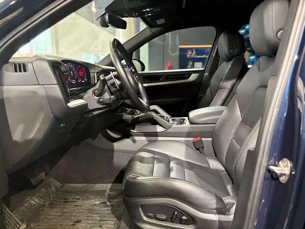 Porsche Cayenne 2024 из CN, фото 3