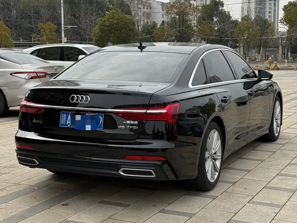 Audi A6L 2022 из CN, фото 5
