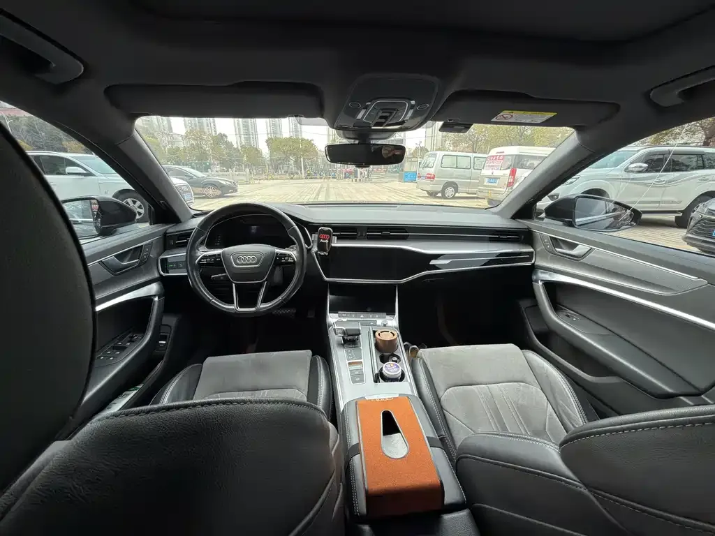Audi A6L 2022 из CN, фото 8