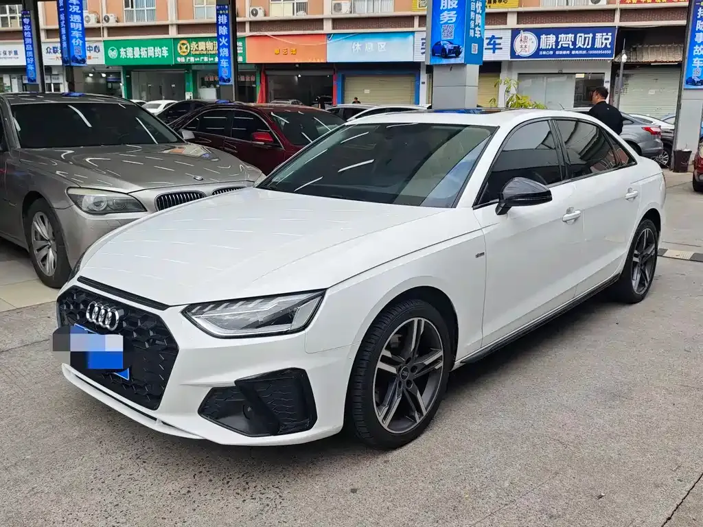 Audi A4L 2023 из CN, фото 1