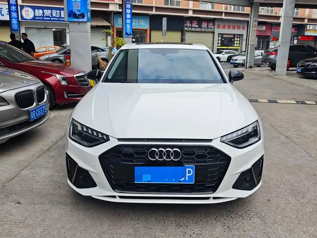 Audi A4L 2023 из CN, фото 9