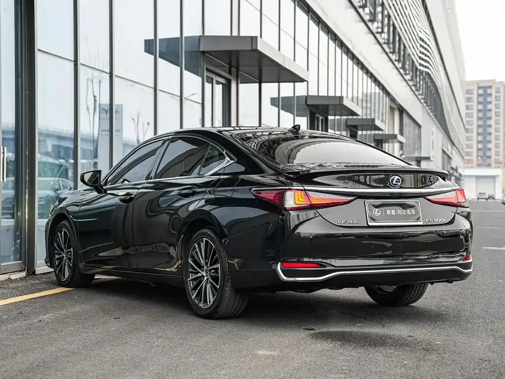 Lexus ES 2022 из CN, фото 9