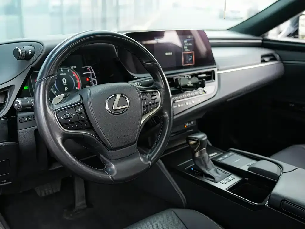 Lexus ES 2022 из CN, фото 8