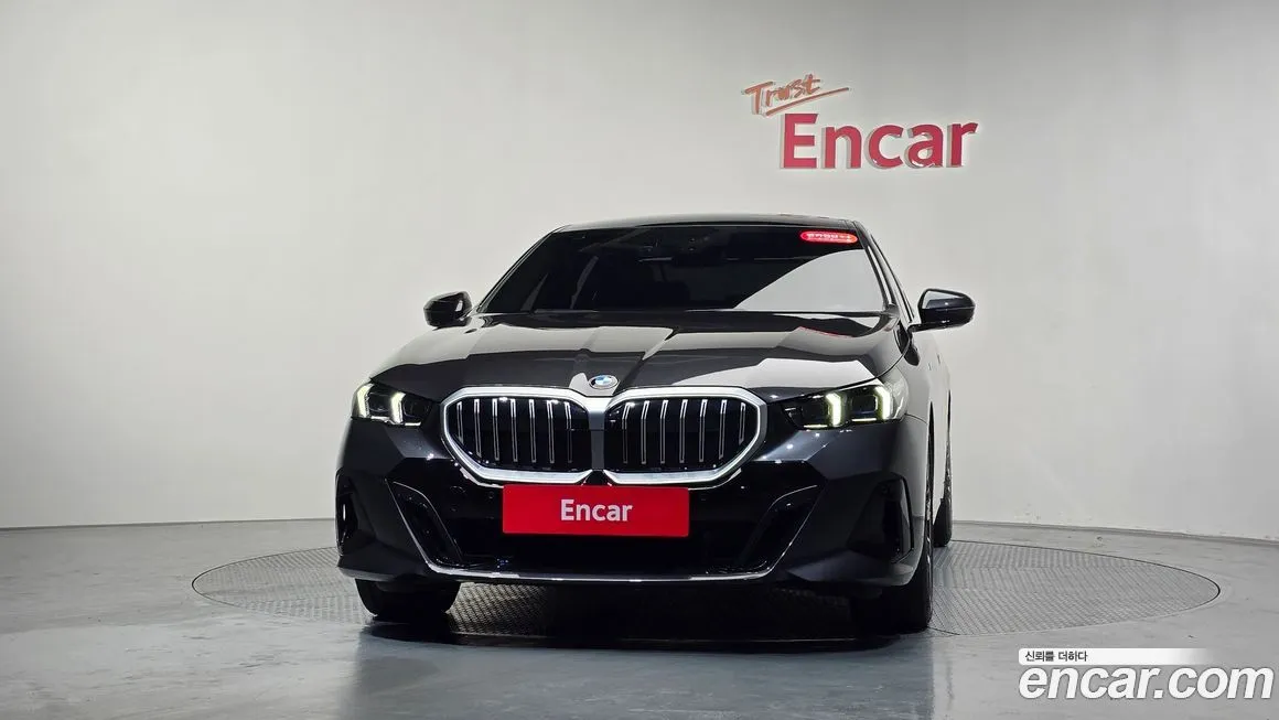 BMW 5-Series 2024 из KR, фото 3