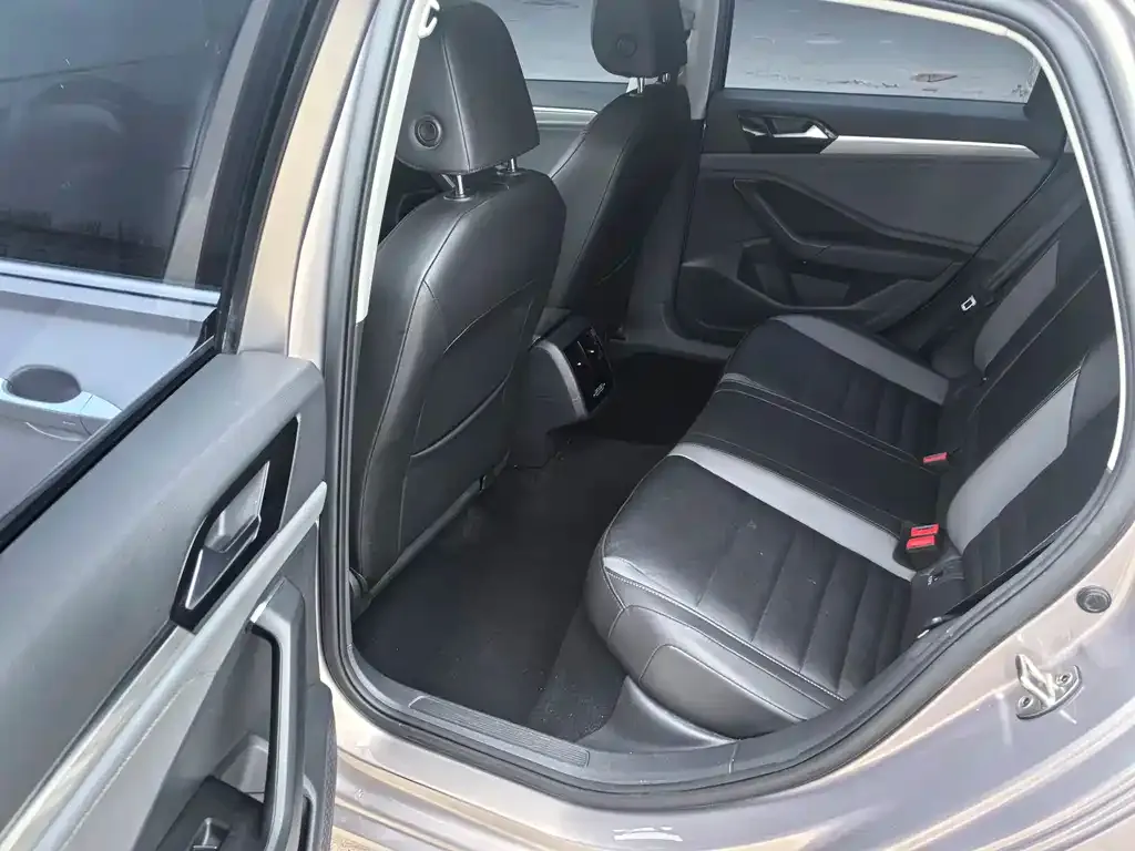 Volkswagen Sagitar 2021 из CN, фото 6