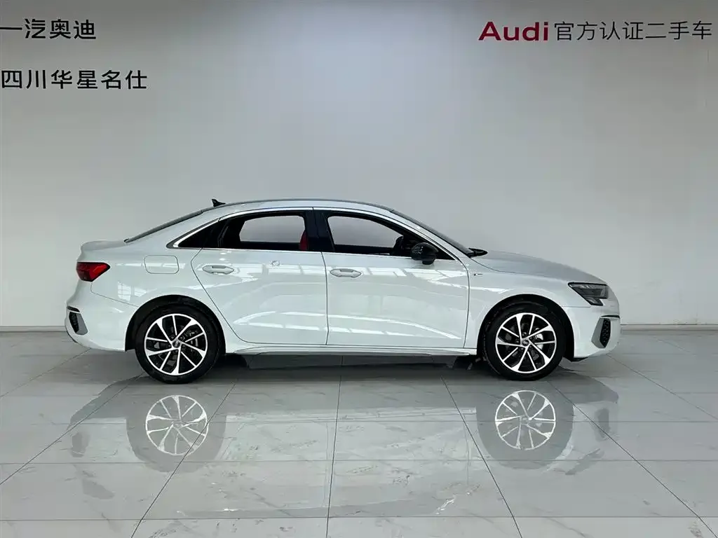 Audi A3 2023 из CN, фото 6
