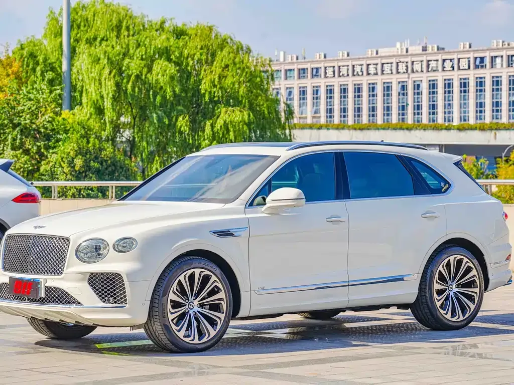 Bentley Bentayga 2021 из CN, фото 1