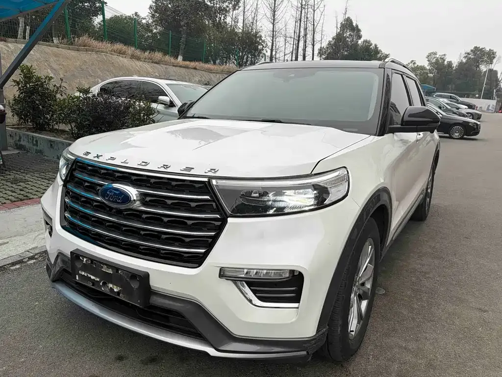 Ford Explorer 2021 из CN, фото 7