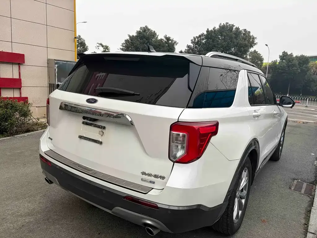 Ford Explorer 2021 из CN, фото 6