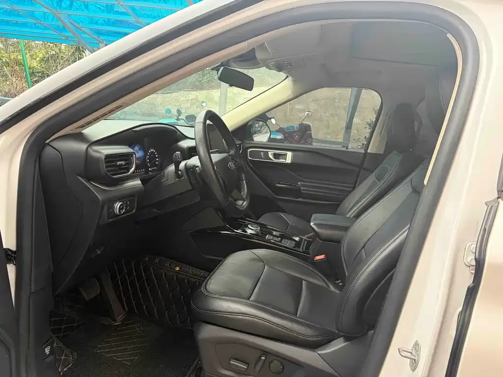 Ford Explorer 2021 из CN, фото 8