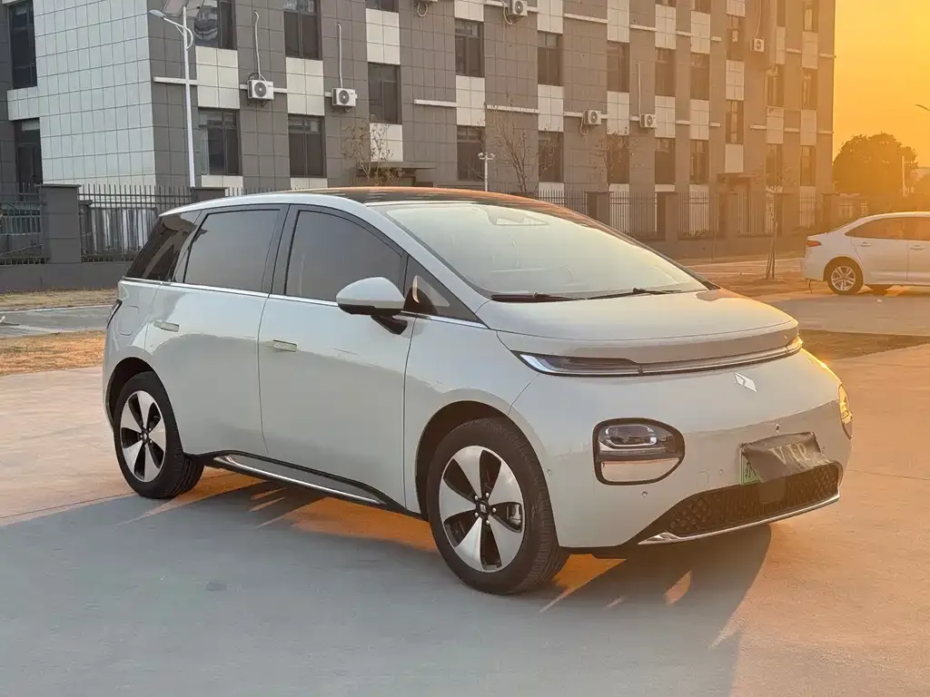 Baojun Yunduo 2024 из CN, фото 3