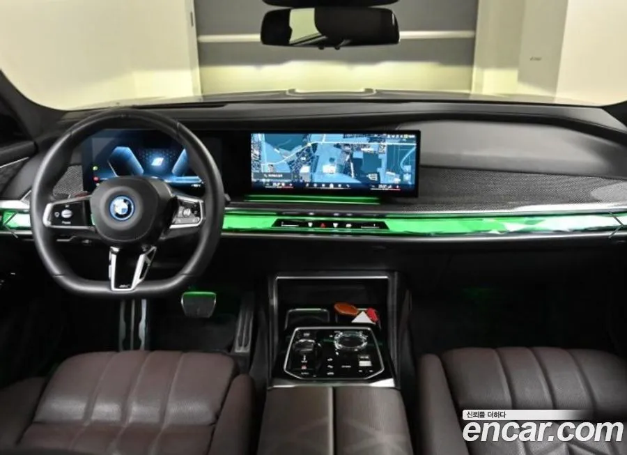 BMW i7 — фото 9
