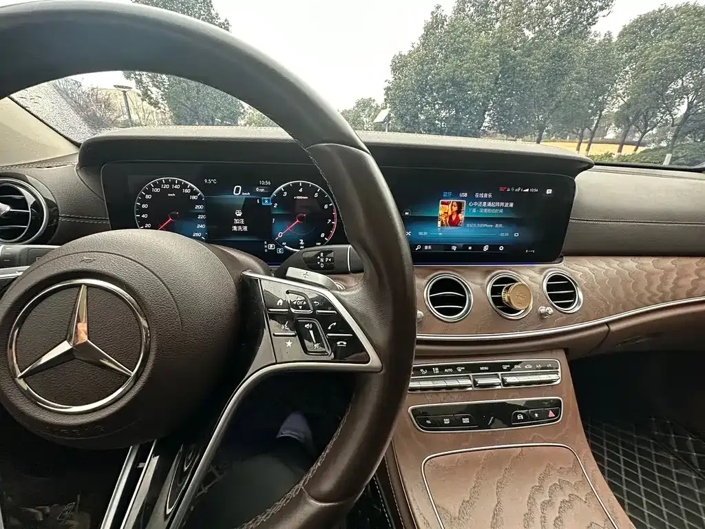 Mercedes-Benz E-Class 2023 из CN, фото 7