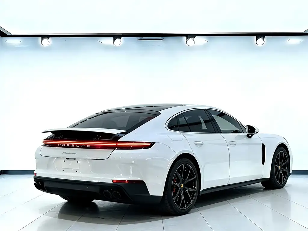 Porsche Panamera 2025 из CN, фото 10