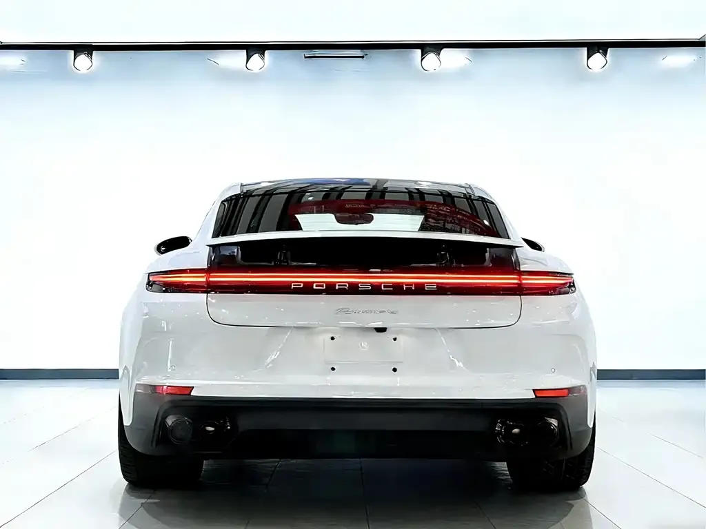 Porsche Panamera 2025 из CN, фото 7