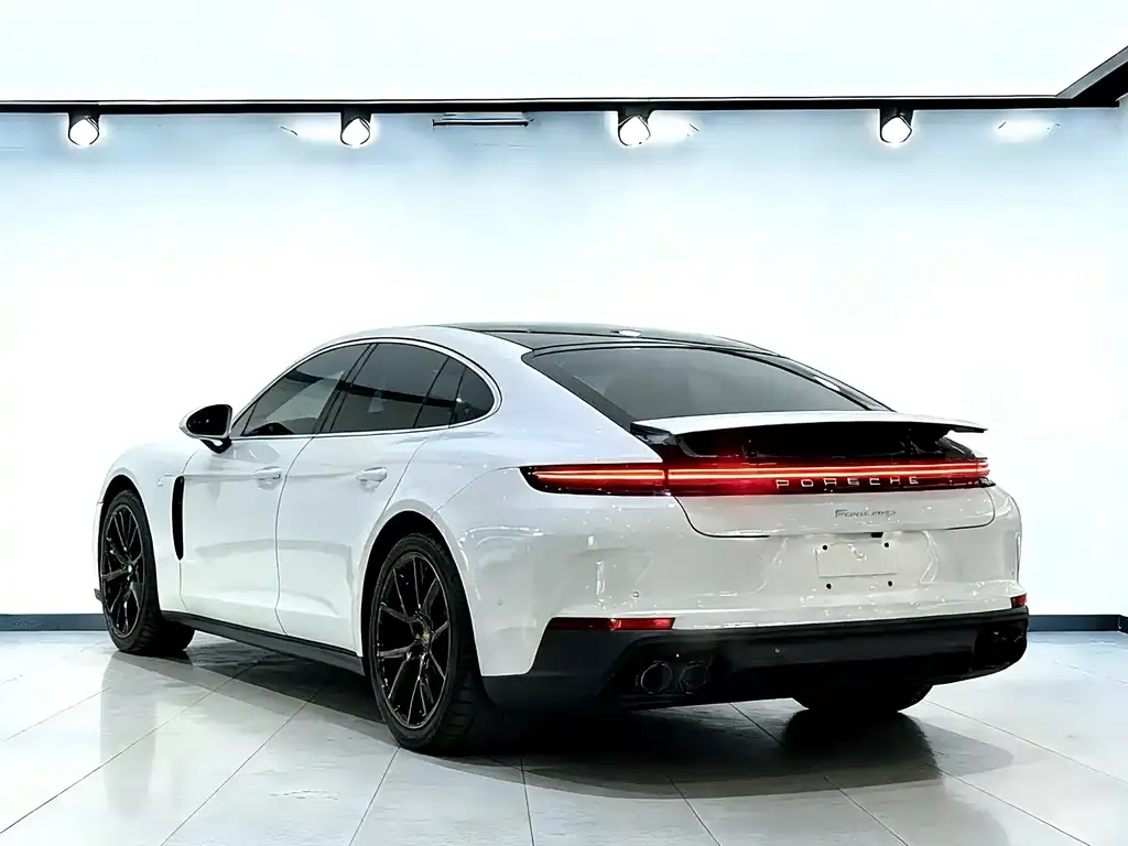 Porsche Panamera 2025 из CN, фото 9