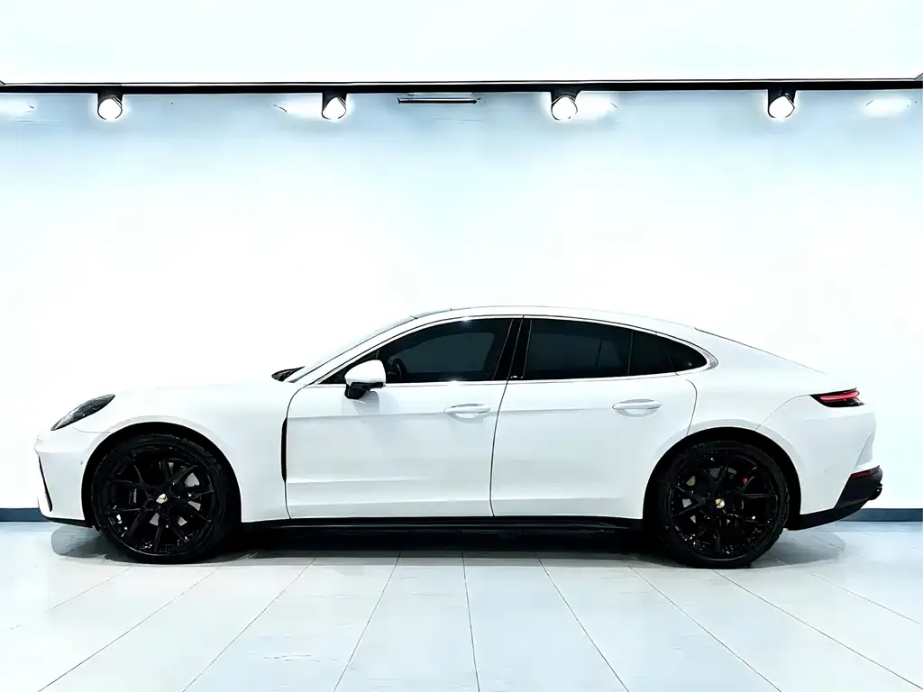 Porsche Panamera 2025 из CN, фото 3