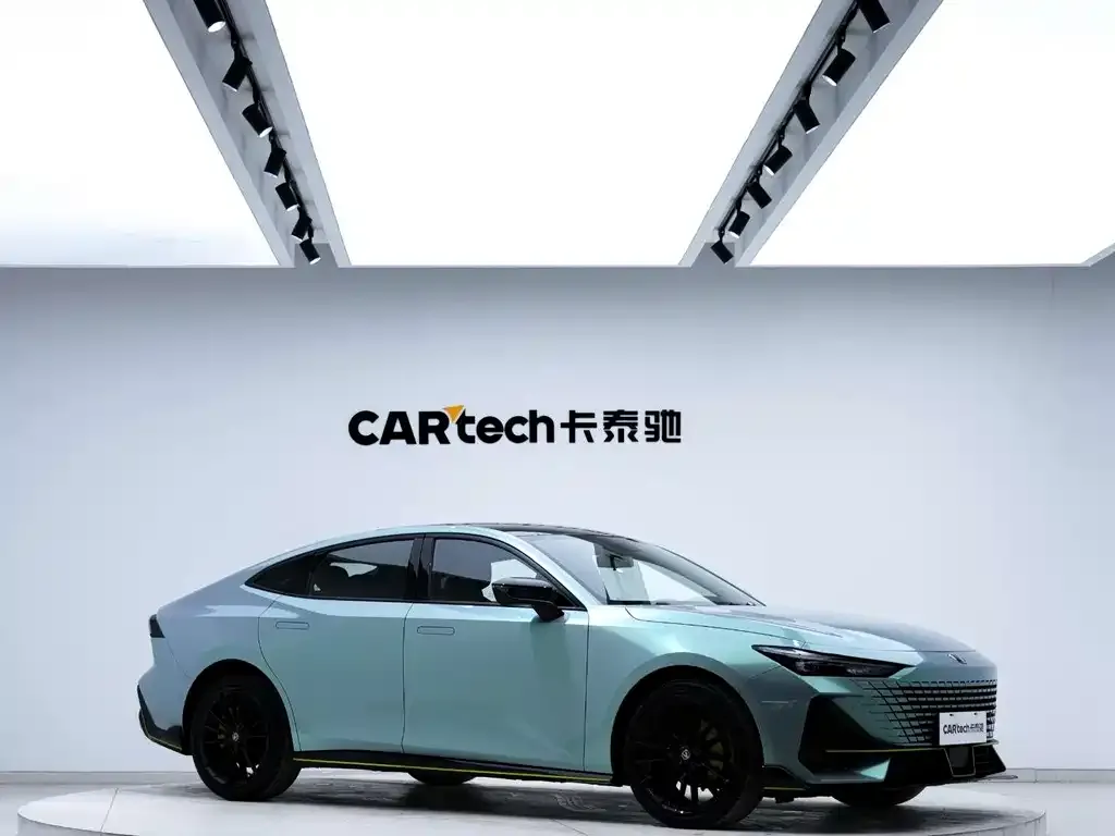 Changan UNI-V 2023 из CN, фото 3
