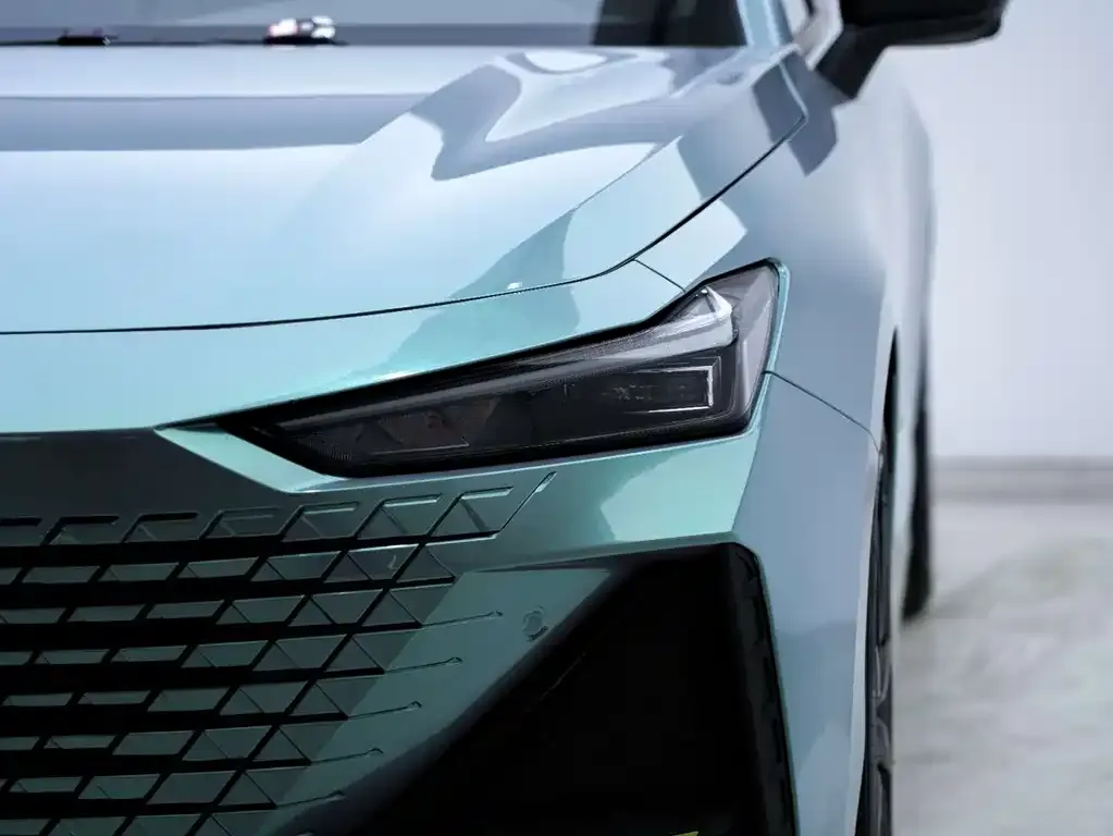 Changan UNI-V 2023 из CN, фото 7