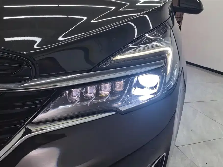 Buick GL8 2021 из CN, фото 6