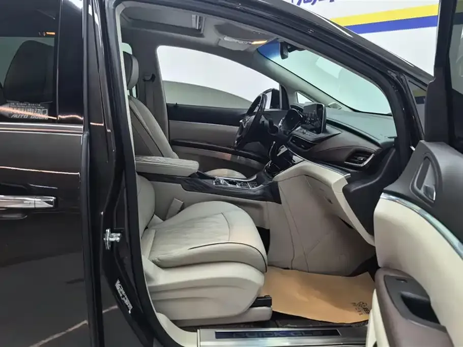 Buick GL8 2021 из CN, фото 10