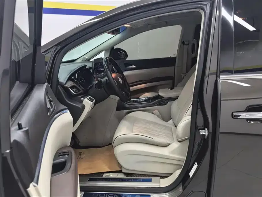Buick GL8 2021 из CN, фото 4