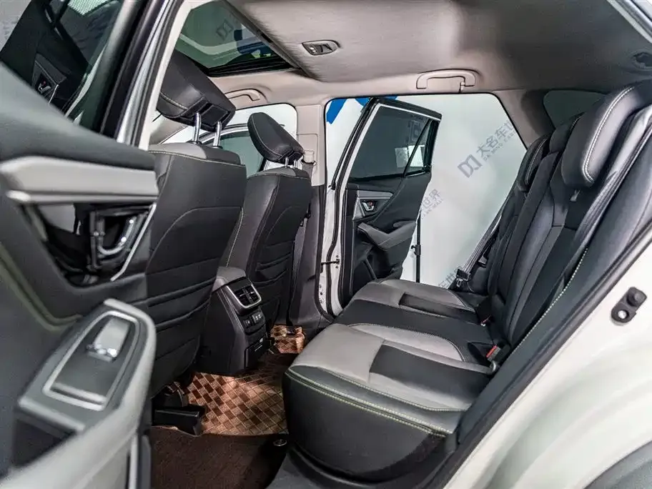Subaru Outback 2023 из CN, фото 7