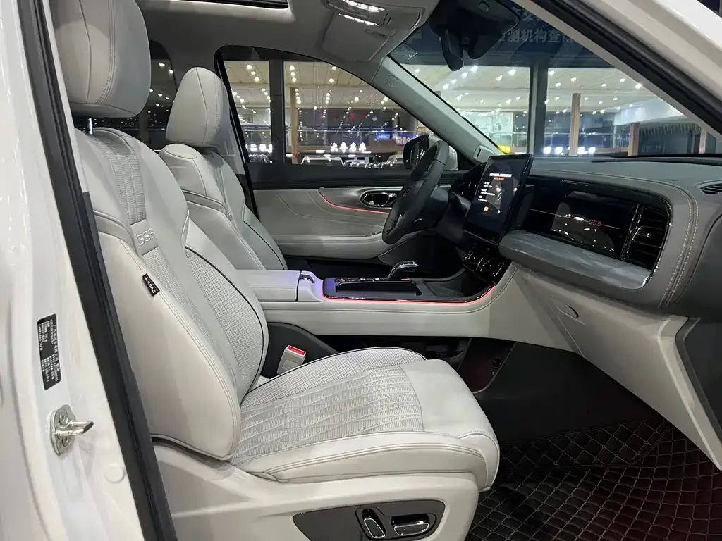 GAC Motor Trumpchi GS8 — фото 8