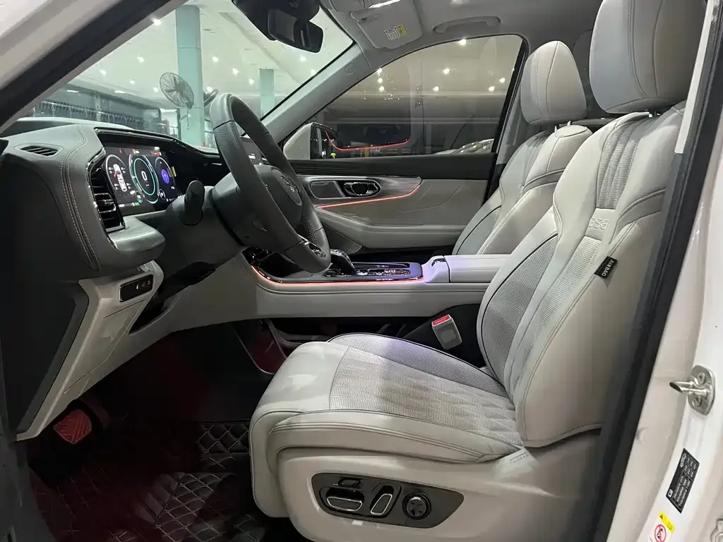 GAC Motor Trumpchi GS8 — фото 9